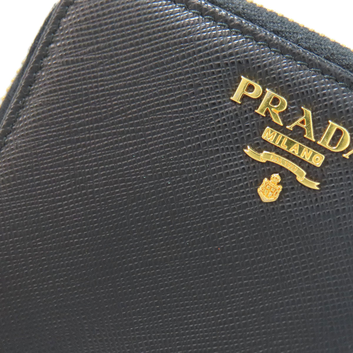 PRADA Bifold Wallet Safiano black Zip wallet