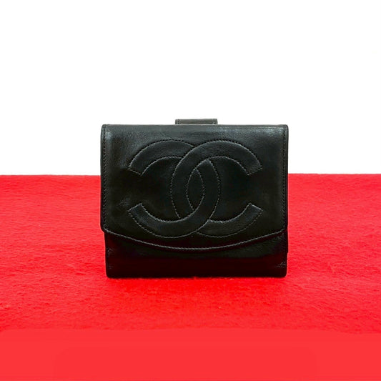 CHANEL Bifold Wallet lambskin black