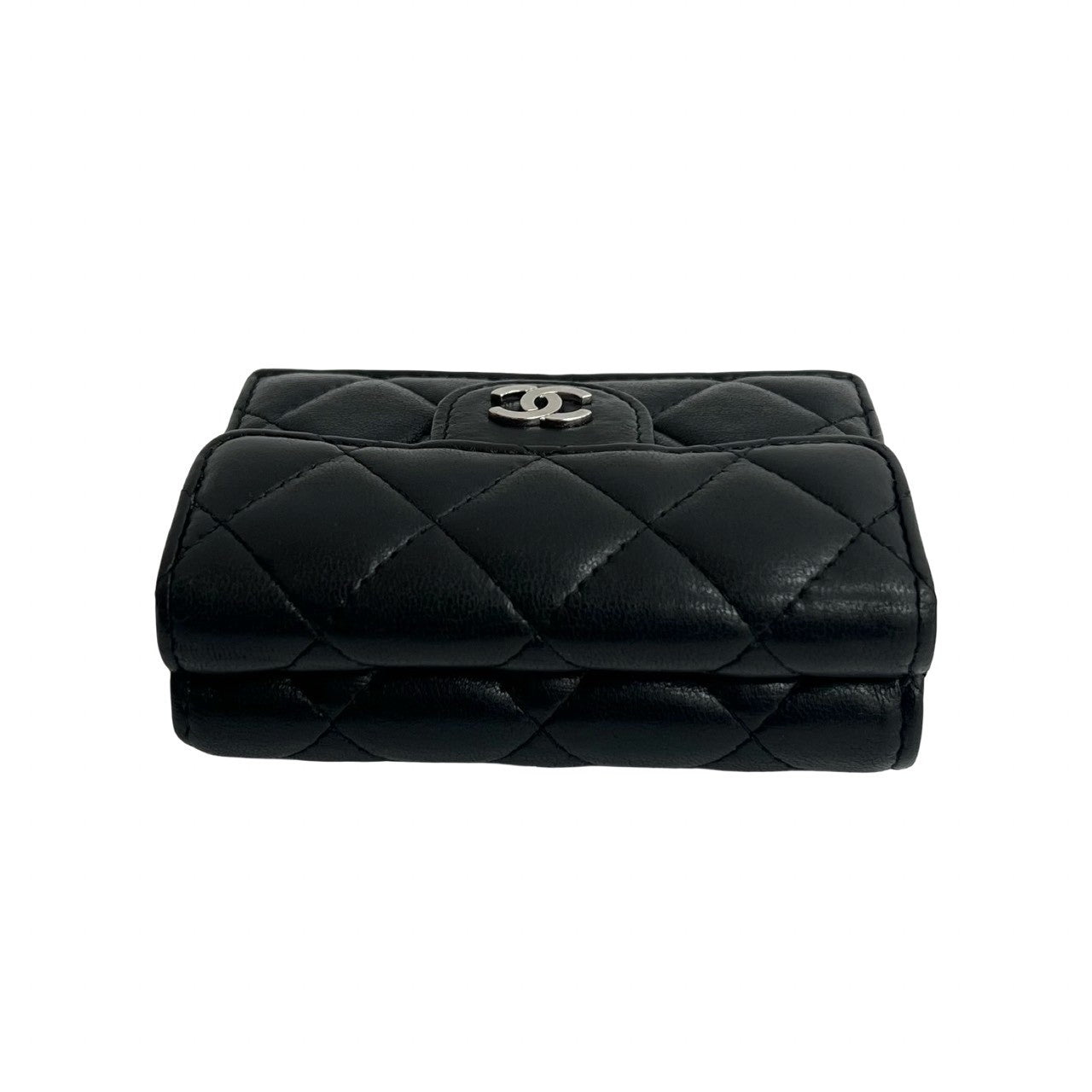CHANEL Tri-fold wallet lambskin black Matrasse