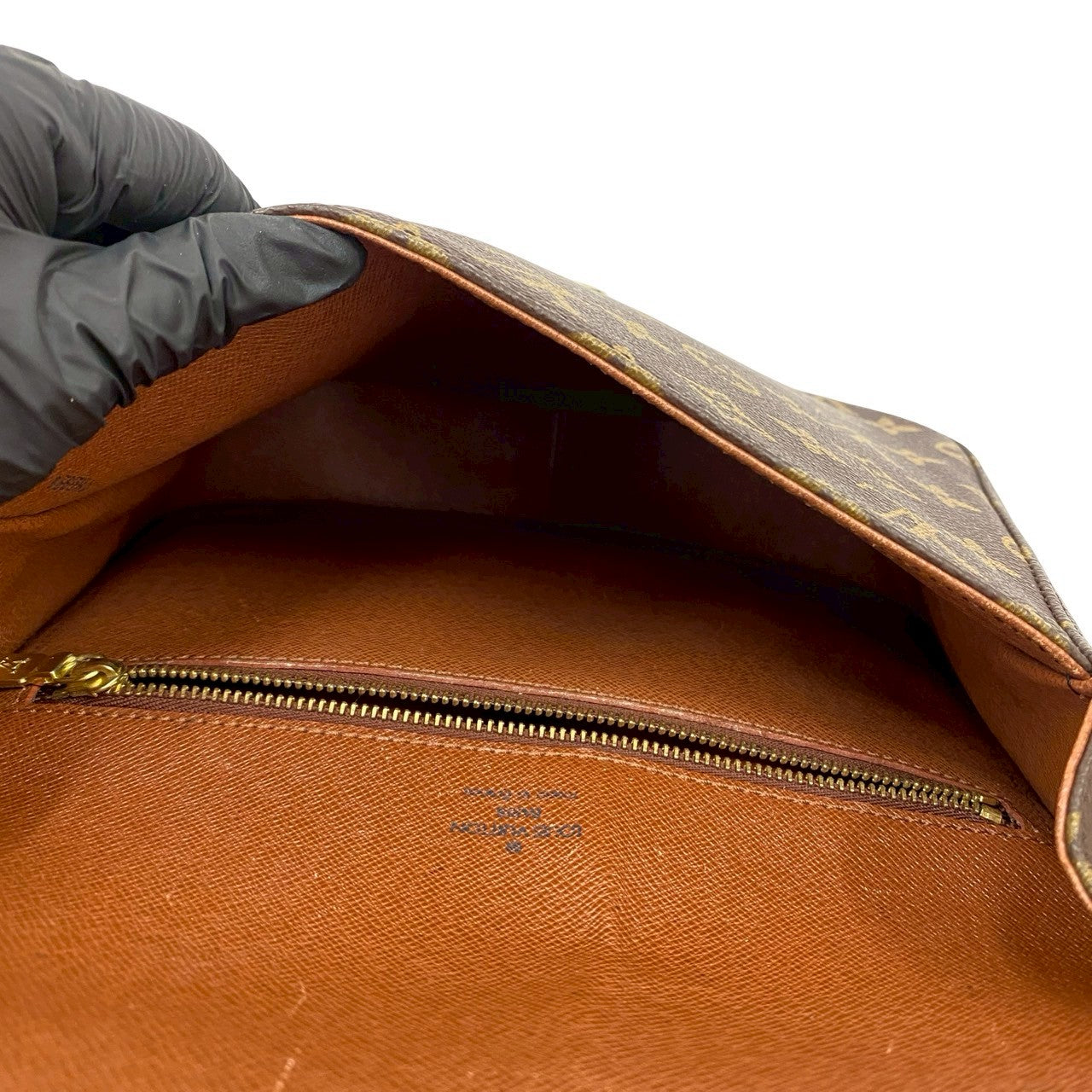 LOUIS VUITTON Shoulder Bag leather Brown Monogram Saint-Cloud