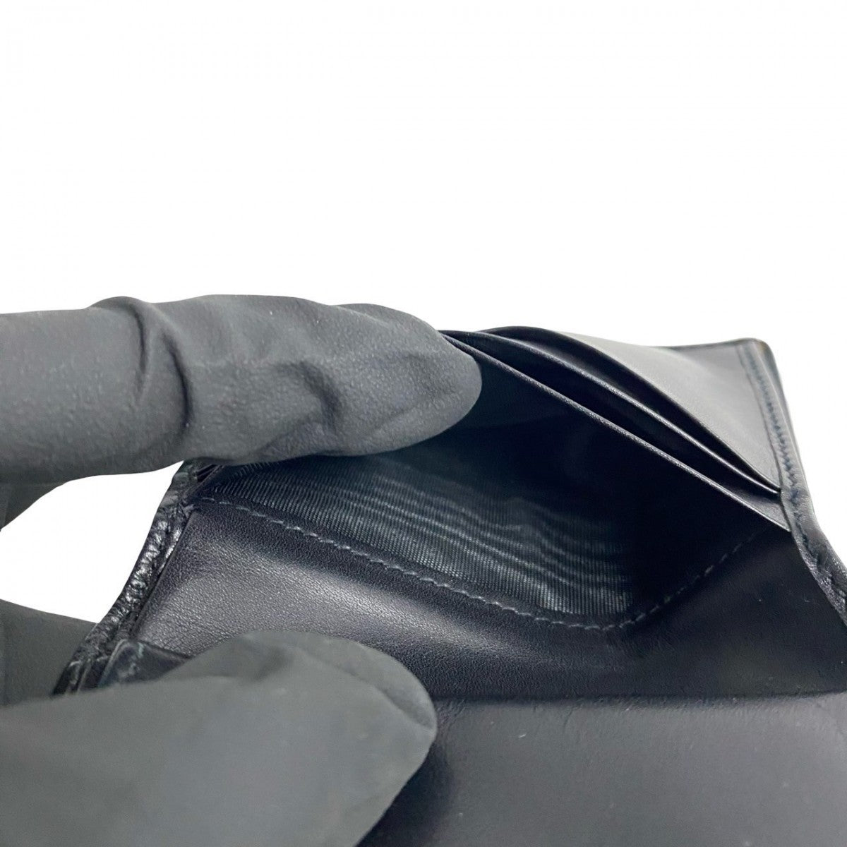 GUCCI Bifold Wallet leather black
