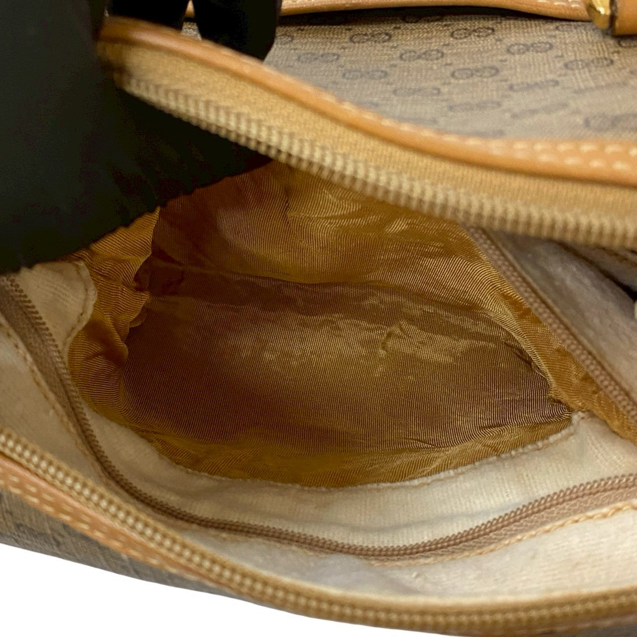 GUCCI Handbag leather Brown