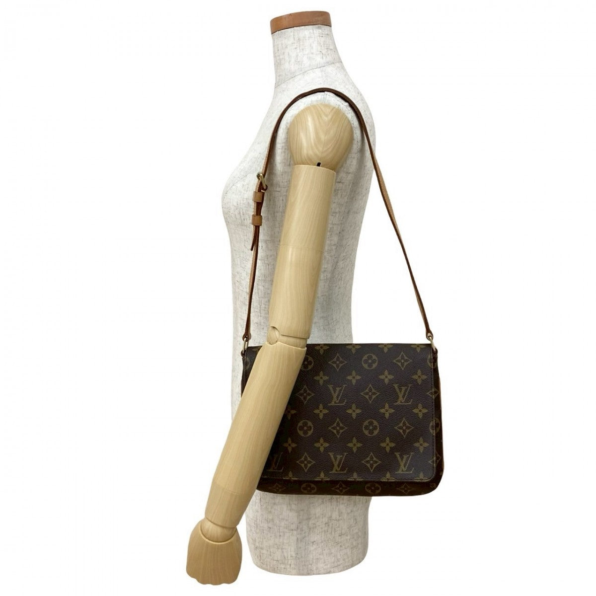 LOUIS VUITTON Shoulder Bag M51257 Epi Leather Brown Monogram Musette tango short Women Used Authentic