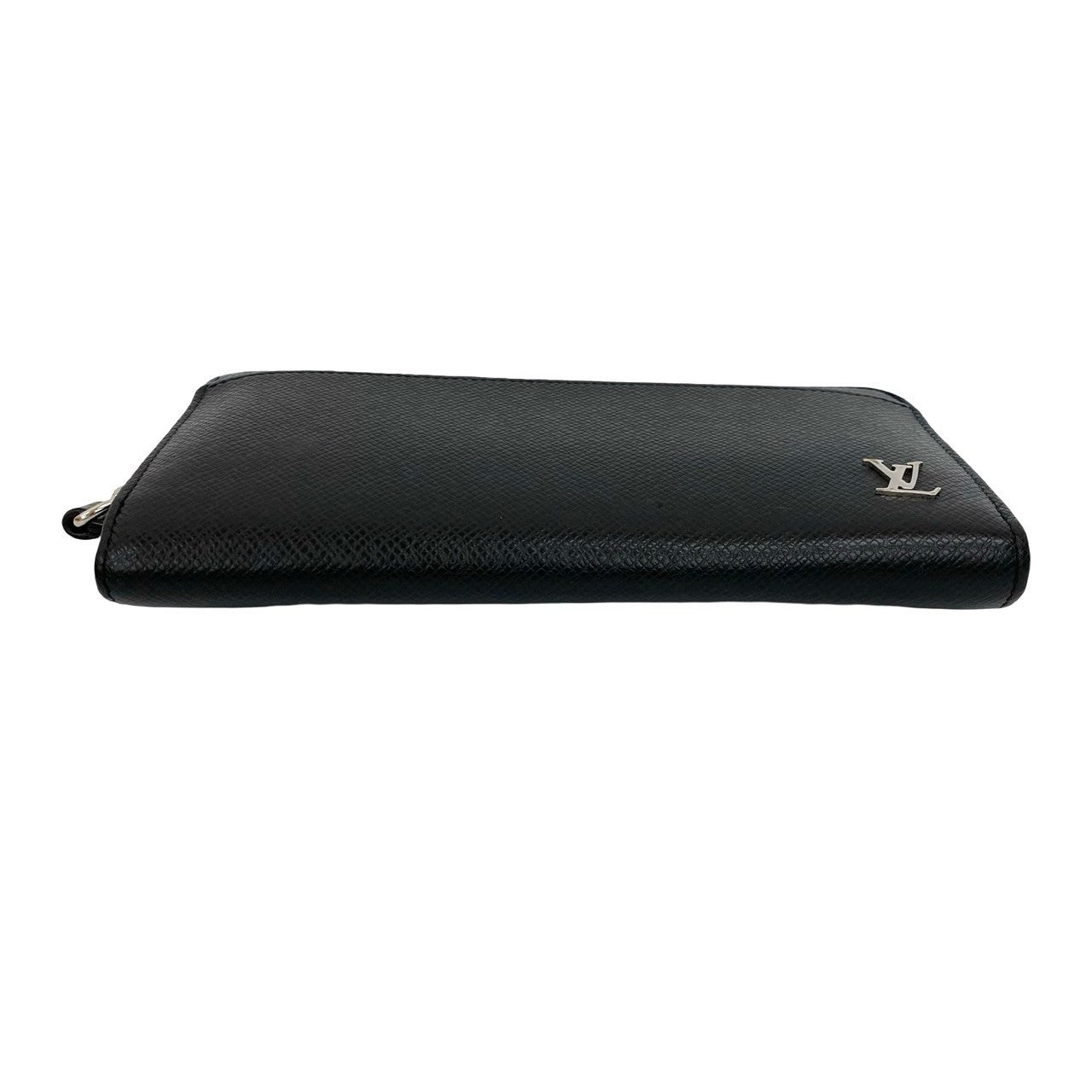 LOUIS VUITTON Long Wallet Purse leather black Taiga Zippy dragonne
