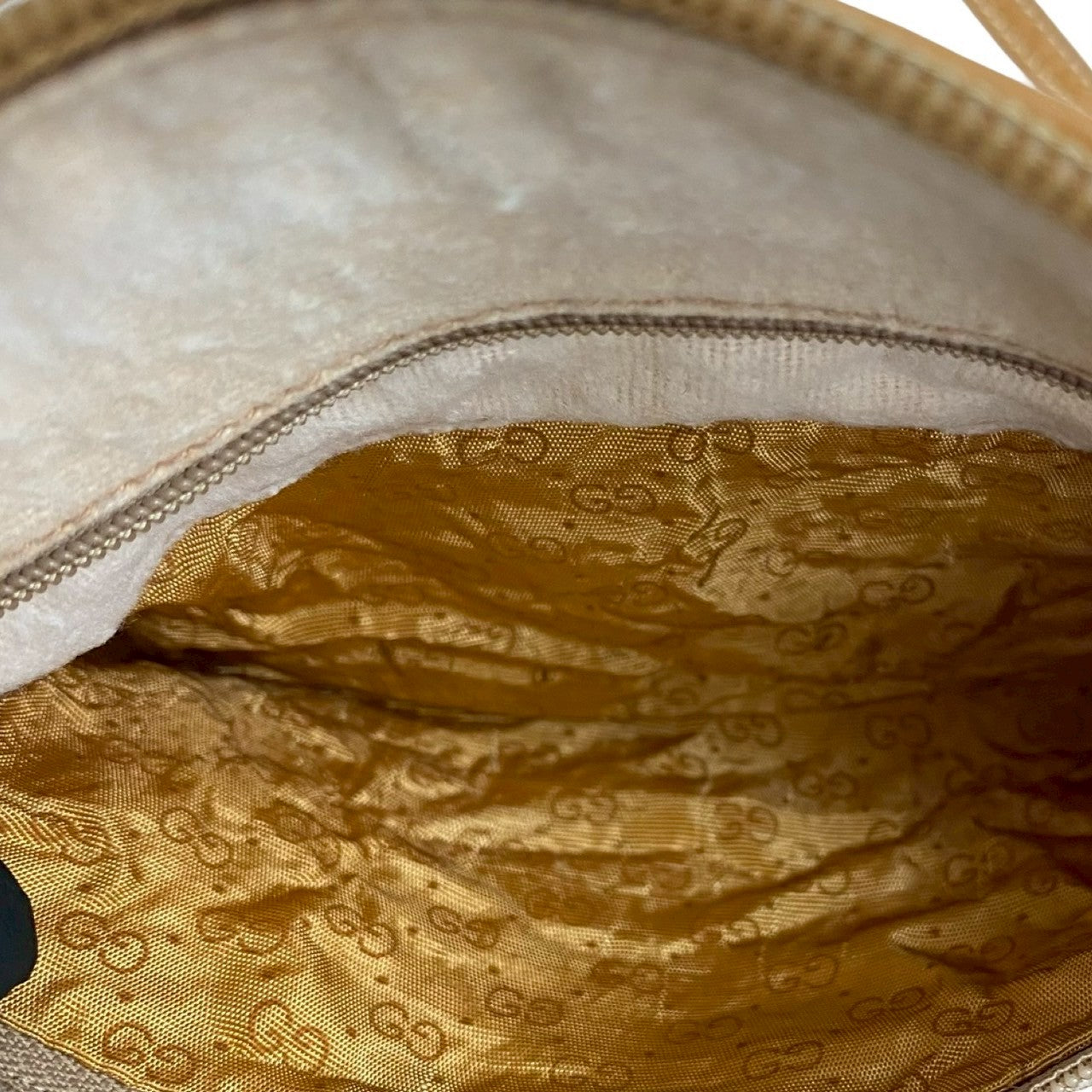GUCCI Shoulder Bag leather Brown