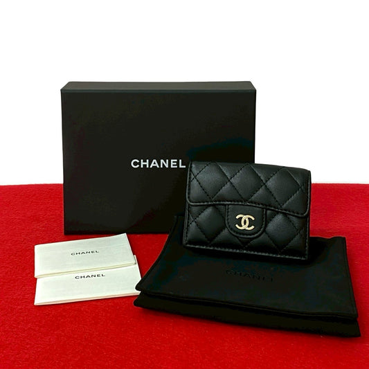 CHANEL Tri-fold wallet lambskin black Matrasse