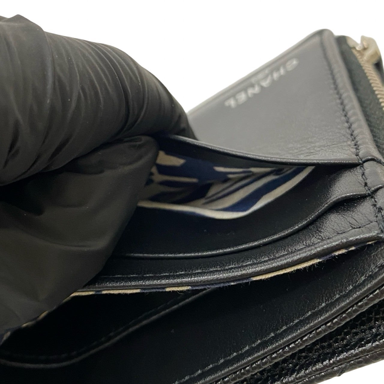 CHANEL Tri-fold wallet Matt caviar skin black Matrasse