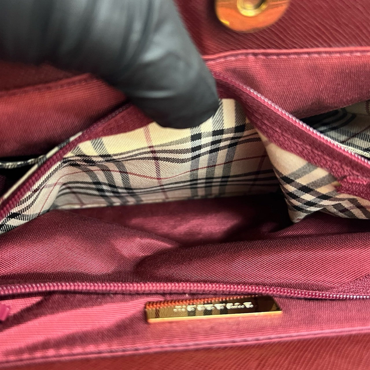 BURBERRY Handbag leather wine-red
