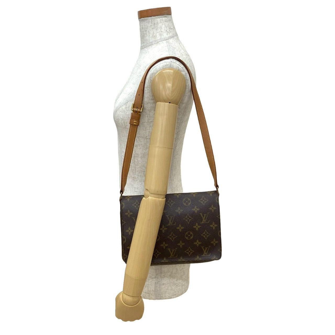 LOUIS VUITTON Shoulder Bag leather Brown Monogram Musette tango