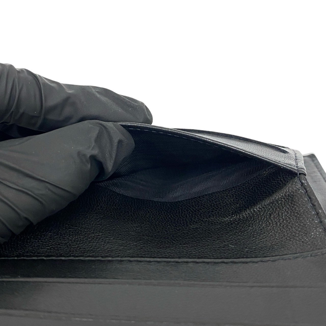 CHANEL Bifold Wallet Matt caviar skin black