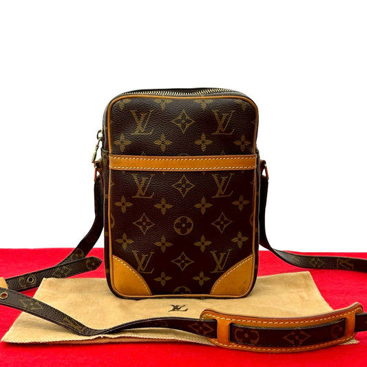 LOUIS VUITTON Shoulder Bag leather Brown Monogram Dunouve