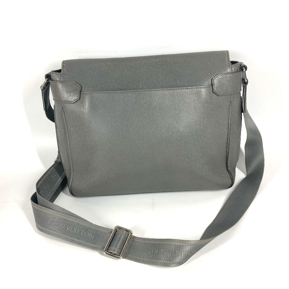 LOUIS VUITTON Shoulder Bag M32623 Taiga Leather gray Taiga Roman MM mens Used Authentic