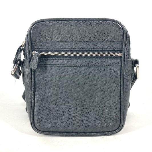 LOUIS VUITTON Shoulder Bag M32462 Taiga Leather black Taiga Dimitri mens Used Authentic