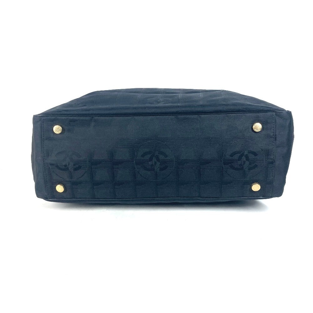 CHANEL Shoulder Bag Nylon canvas, leather black New Travel Line GM