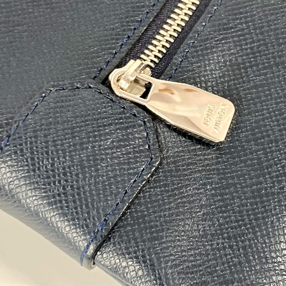 LOUIS VUITTON Shoulder Bag M32629 Taiga Leather Navy Taiga Sasha