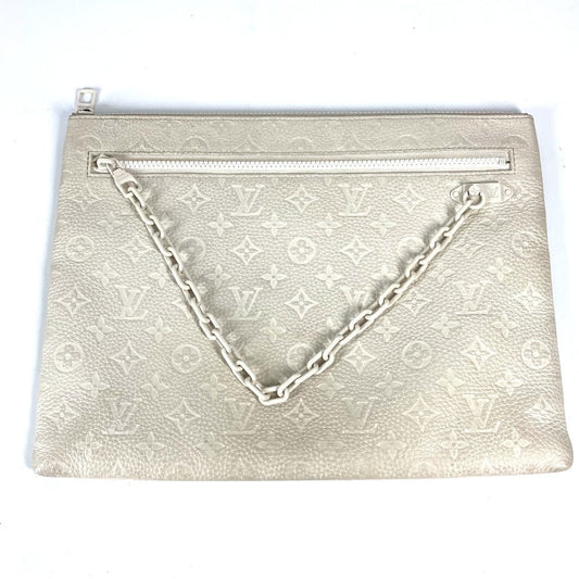 LOUIS VUITTON Clutch bag M67462 Taurillon Clemence Leather white Taurillon Clemence Monogram Pochette A4