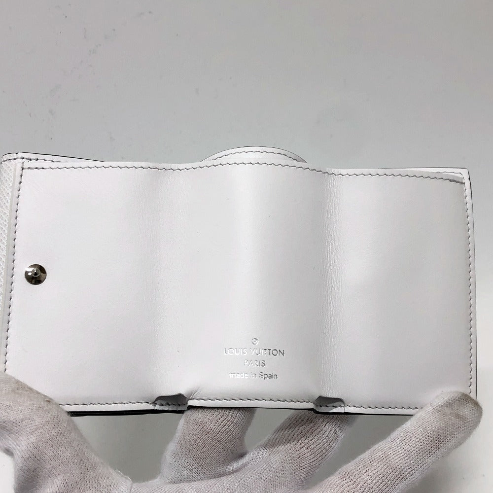 LOUIS VUITTON Trifold wallet M30899 leather white Wallet Compact Wallet Tiger Lama Monogram Discovery compact wallet mens Used Authentic