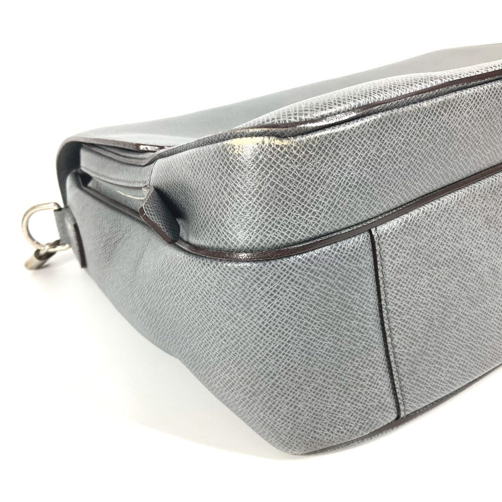 LOUIS VUITTON Business bag ‚l32638 Taiga Leather gray Taiga Vasiri GM mens Used Authentic