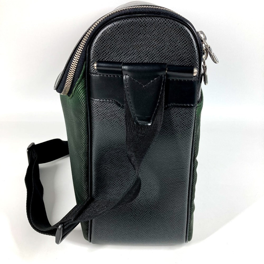 LOUIS VUITTON Shoulder Bag M30862 Taiga Leather, Nylon khaki Taiga Thai meal