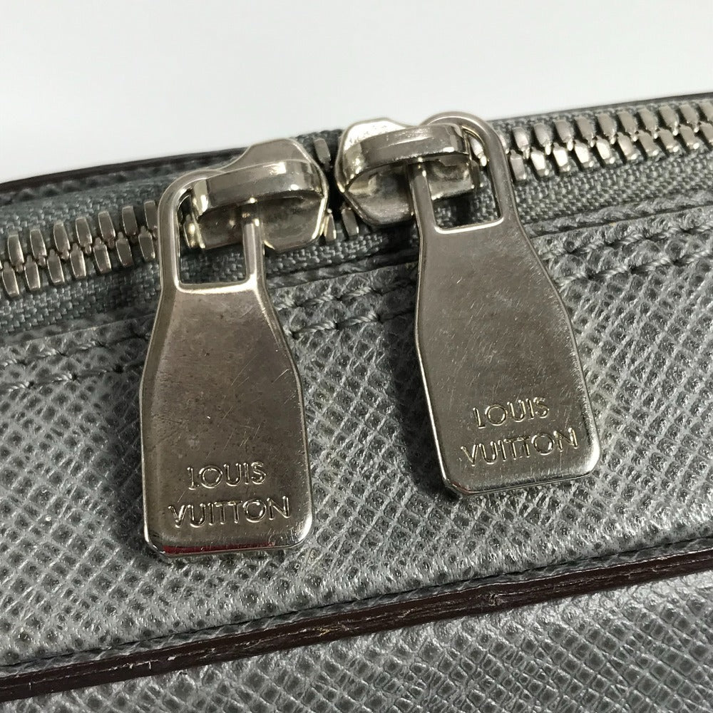 LOUIS VUITTON Business bag M32782 Taiga Leather gray Taiga Neo Igor mens Used Authentic
