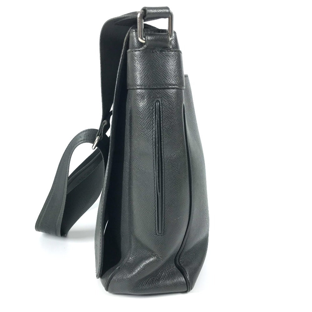 LOUIS VUITTON Shoulder Bag M32702 Taiga Leather black Taiga Milo unisex(Unisex) Used Authentic