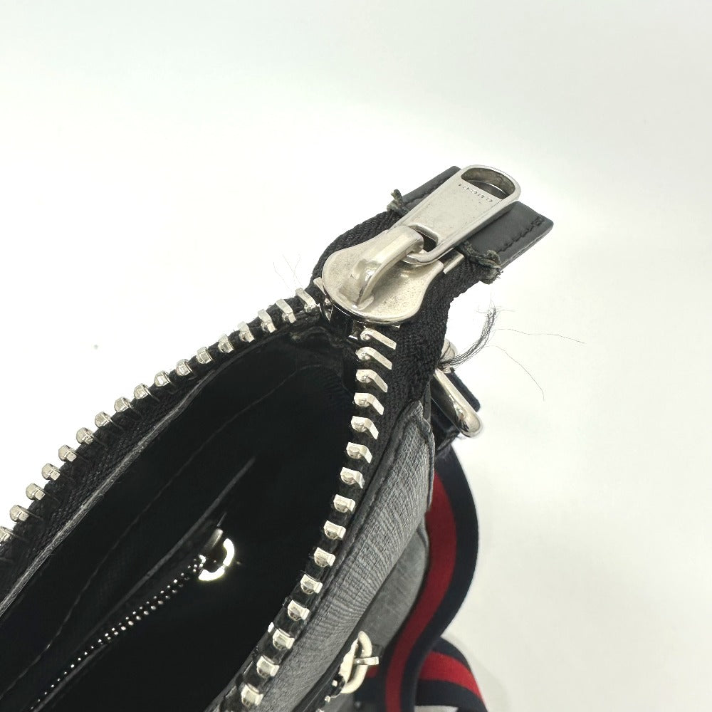 GUCCI Shoulder Bag 474137 GG Supreme Canvas black Bag GG Messenger mens Used Authentic