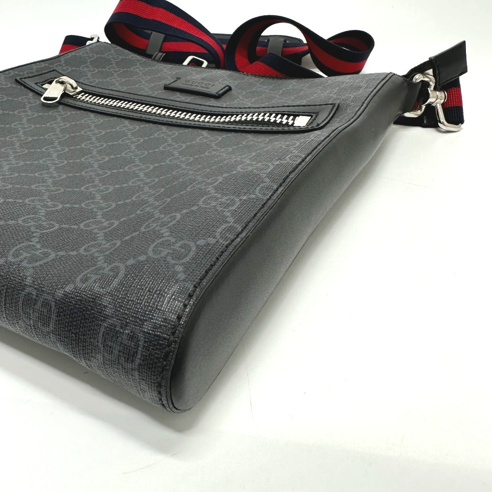 GUCCI Shoulder Bag 474137 GG Supreme Canvas black Bag GG Messenger mens Used Authentic