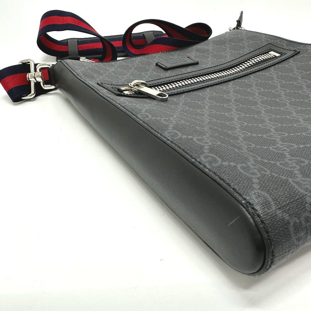 GUCCI Shoulder Bag 474137 GG Supreme Canvas black Bag GG Messenger mens Used Authentic