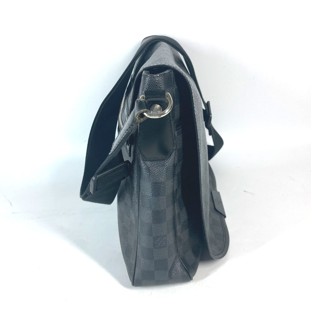 LOUIS VUITTON Shoulder Bag N41272 Damier Grafitto Canvas black Damier Grafitte District MM