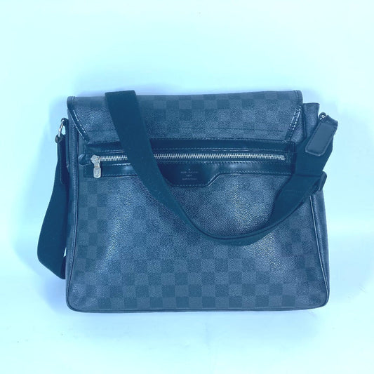LOUIS VUITTON Shoulder Bag N41272 Damier Grafitto Canvas black Damier Grafitte District MM