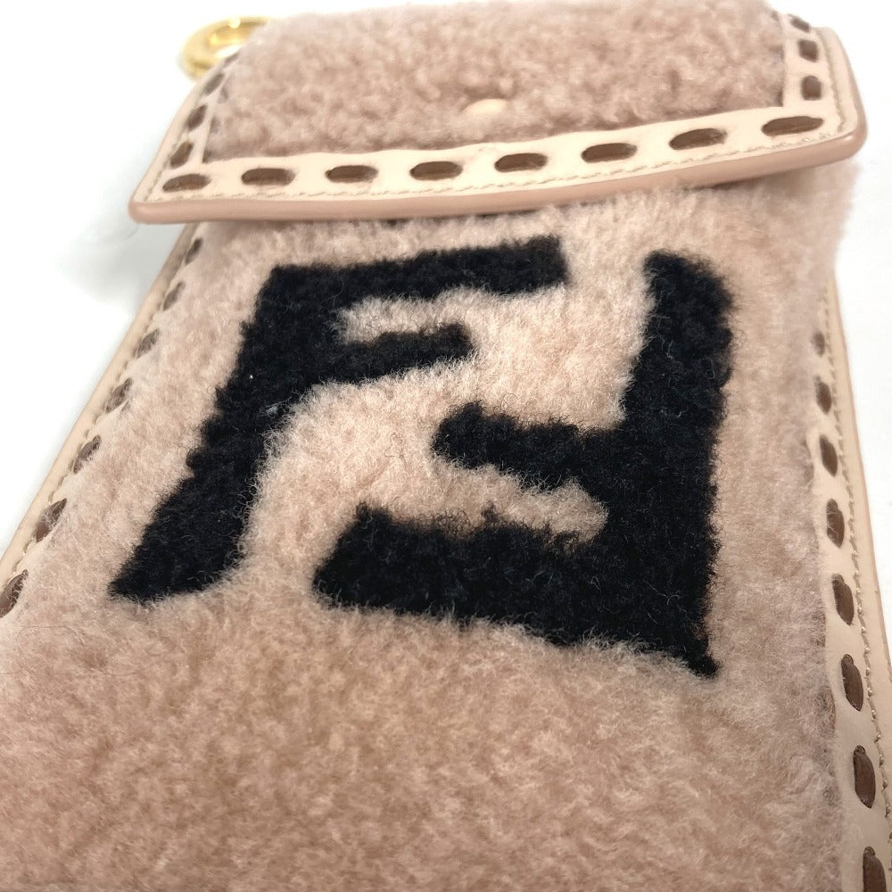 FENDI Pouch 7AS047 Fur, Leather beige Smartphone case phone pouch Women Used Authentic