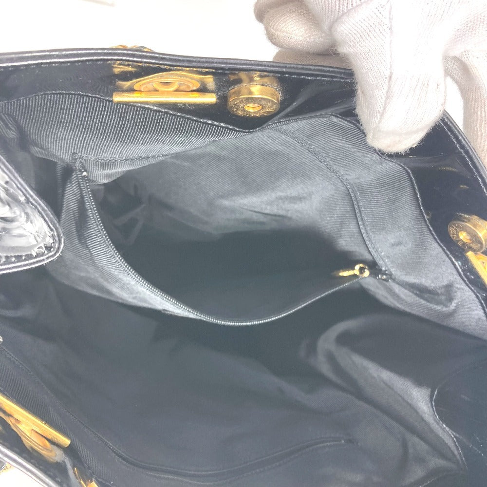 CHANEL Shoulder Bag Patent leather black Shoulder Decacoco CC COCO Mark