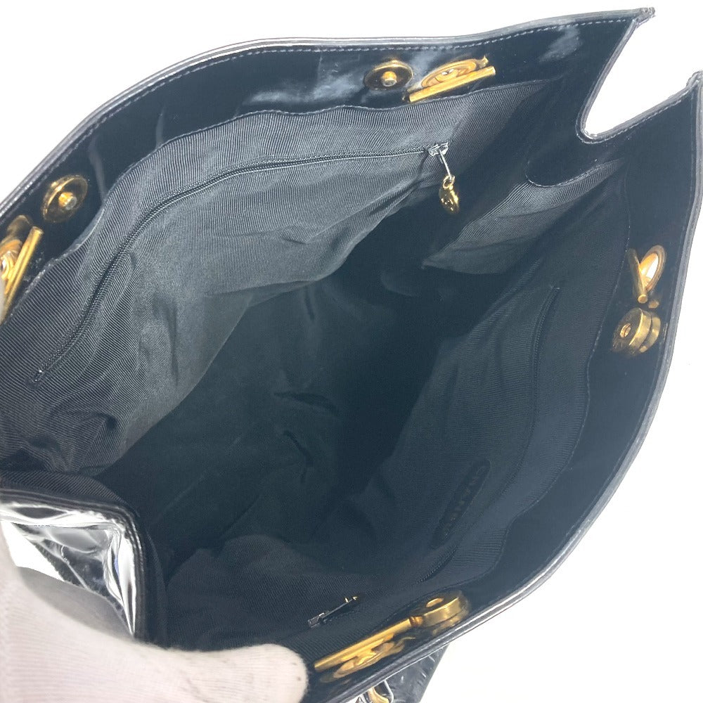 CHANEL Shoulder Bag Patent leather black Shoulder Decacoco CC COCO Mark