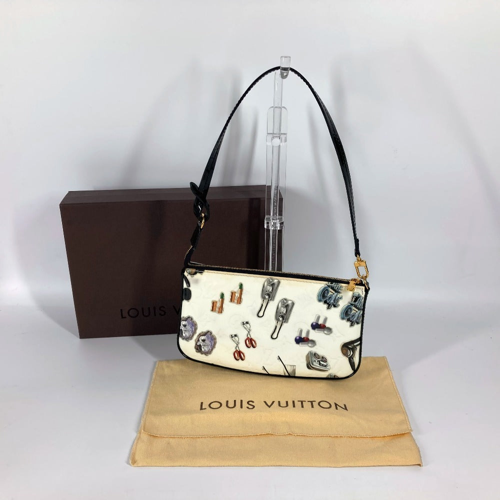 LOUIS VUITTON Shoulder Bag M90928 Patent leather white Vernis Sticker Pochette Accessoires