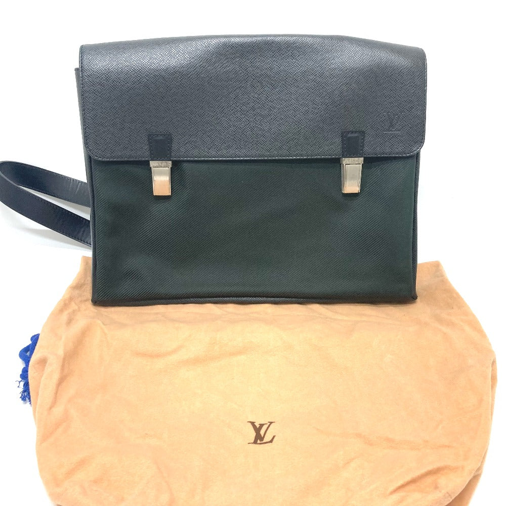 LOUIS VUITTON Shoulder Bag M30882 Taiga Leather Aldoise Taiga Saratov GM Women Used Authentic