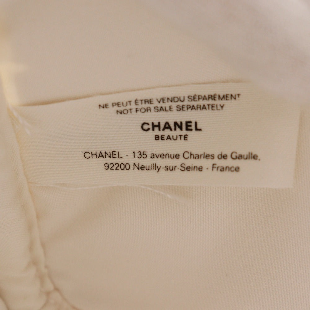 CHANEL Pouch tweed white novelty 2024 Christmas Coffret