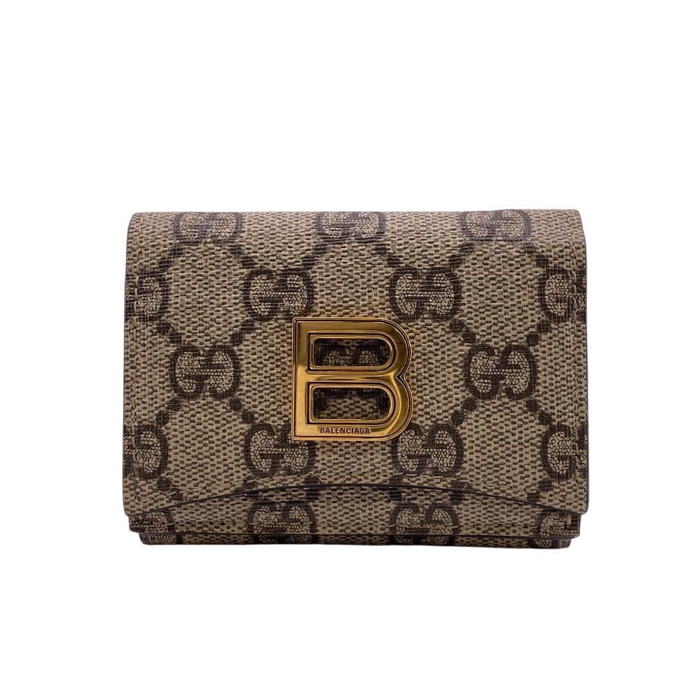 GUCCI Tri-fold wallet 681700 PVC coated canvas beige Balenciaga Compact Wallet GG Supreme logo The Hacker Women Used Authentic