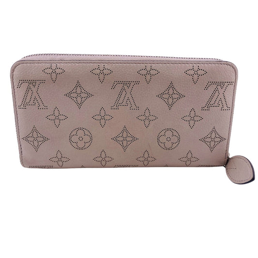 LOUIS VUITTON Long Wallet Purse M68670 Mahina gray Round zip wallet Mahina Zippy wallet Women Used Authentic