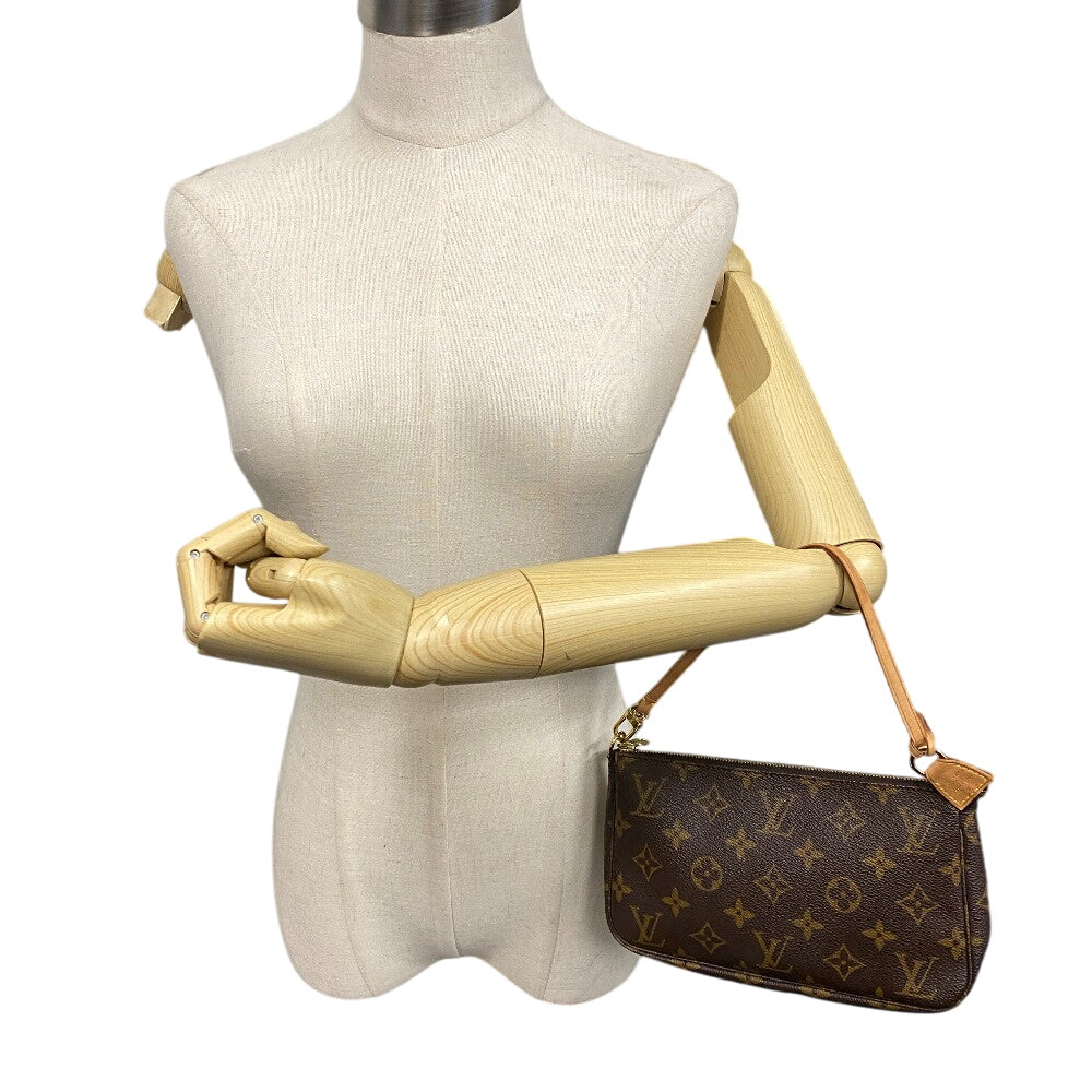 LOUIS VUITTON Pouch M51980 leather Brown Monogram Accessoires