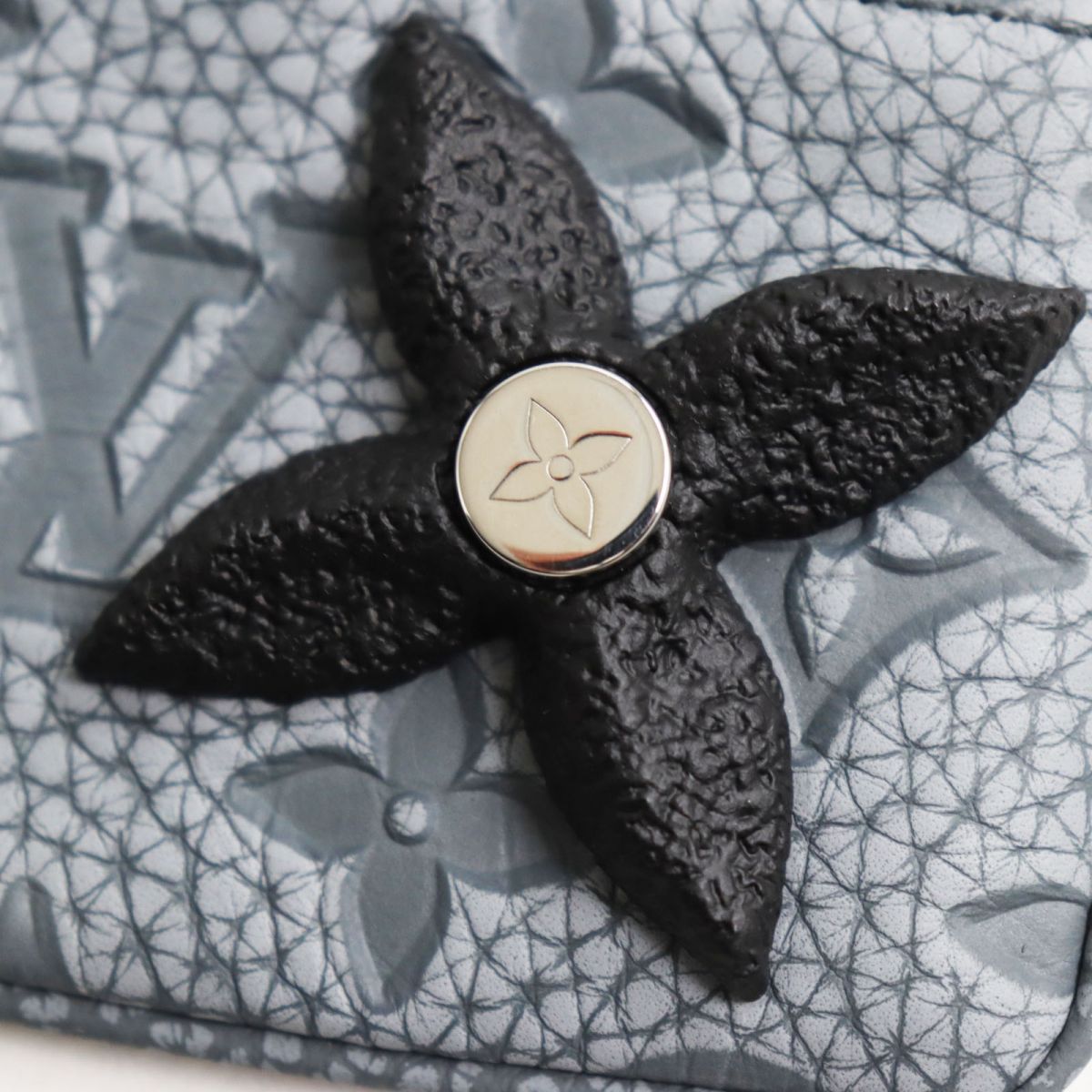 LOUIS VUITTON Coin case M81602 Taurillon Clemence Leather granite gray Monogram Pochette Kle Women Used Authentic