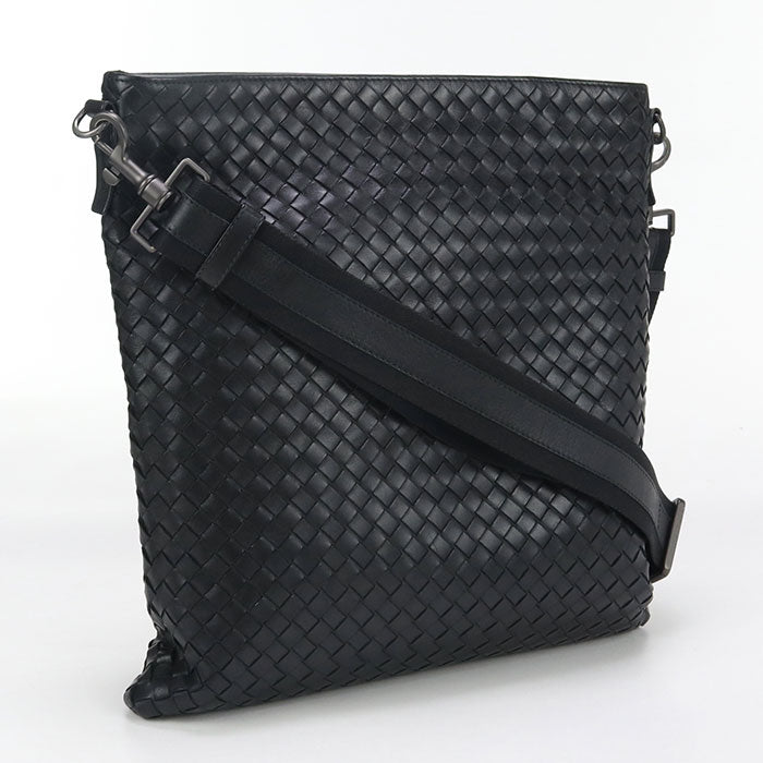 BOTTEGA VENETA INTRECCIATO Diagonal shoulder bag leather black mens