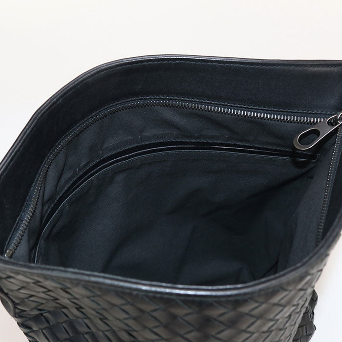 BOTTEGA VENETA INTRECCIATO Diagonal shoulder bag leather black mens