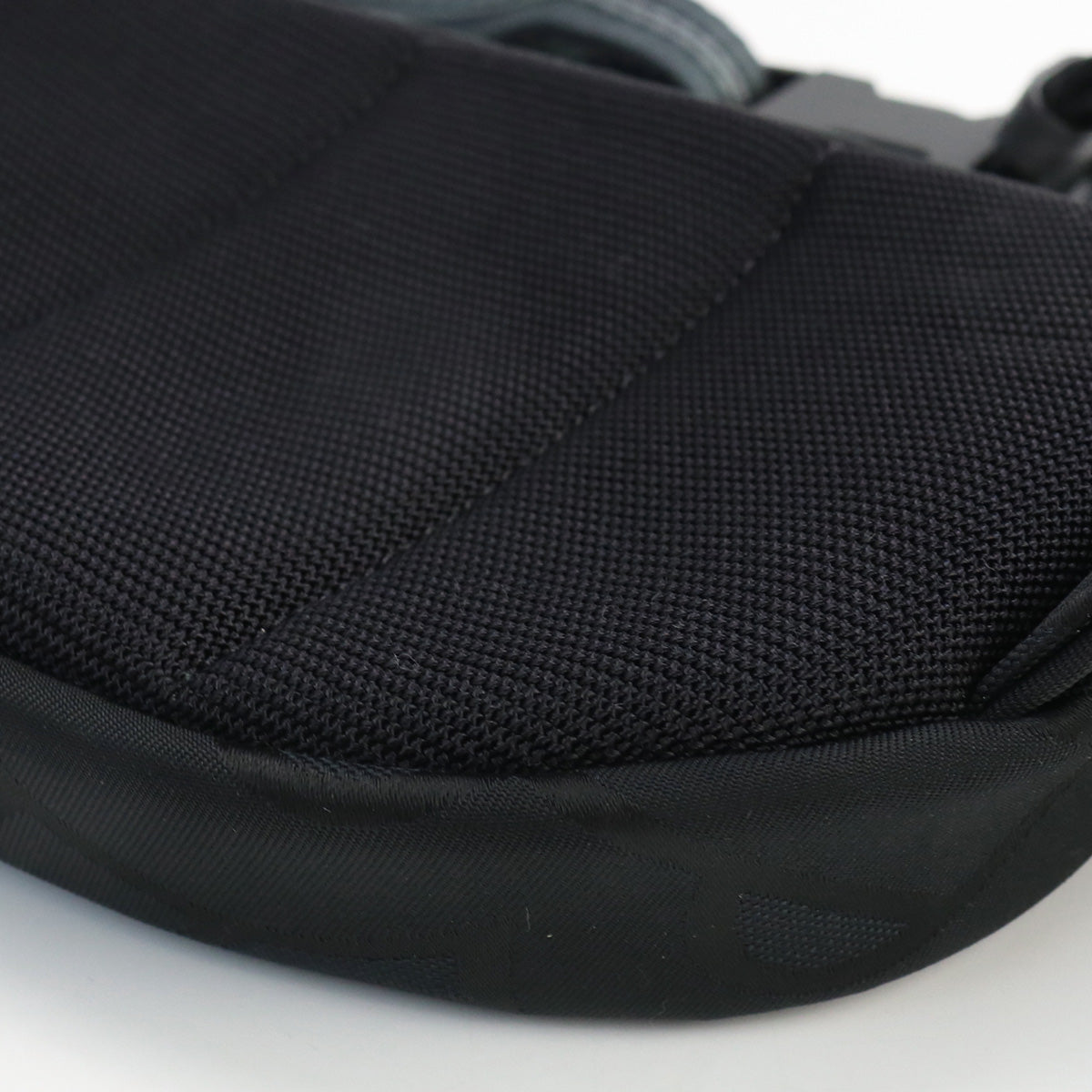 BURBERRY 8032395 body bag body bag polyester black mens(unisex) Used Authentic