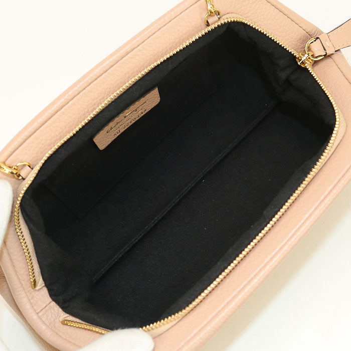 FERRAGAMO 22 0334 ChainShoulder Gancini Diagonal  bag  Calfskin pink Women