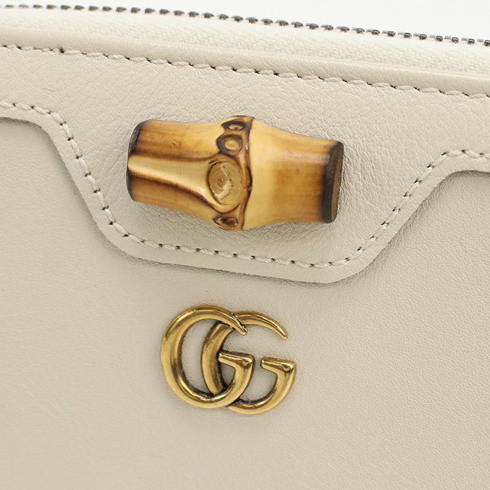 GUCCI GU86335 Continental wallet Gucci Diana PurseZip Around leather White Women